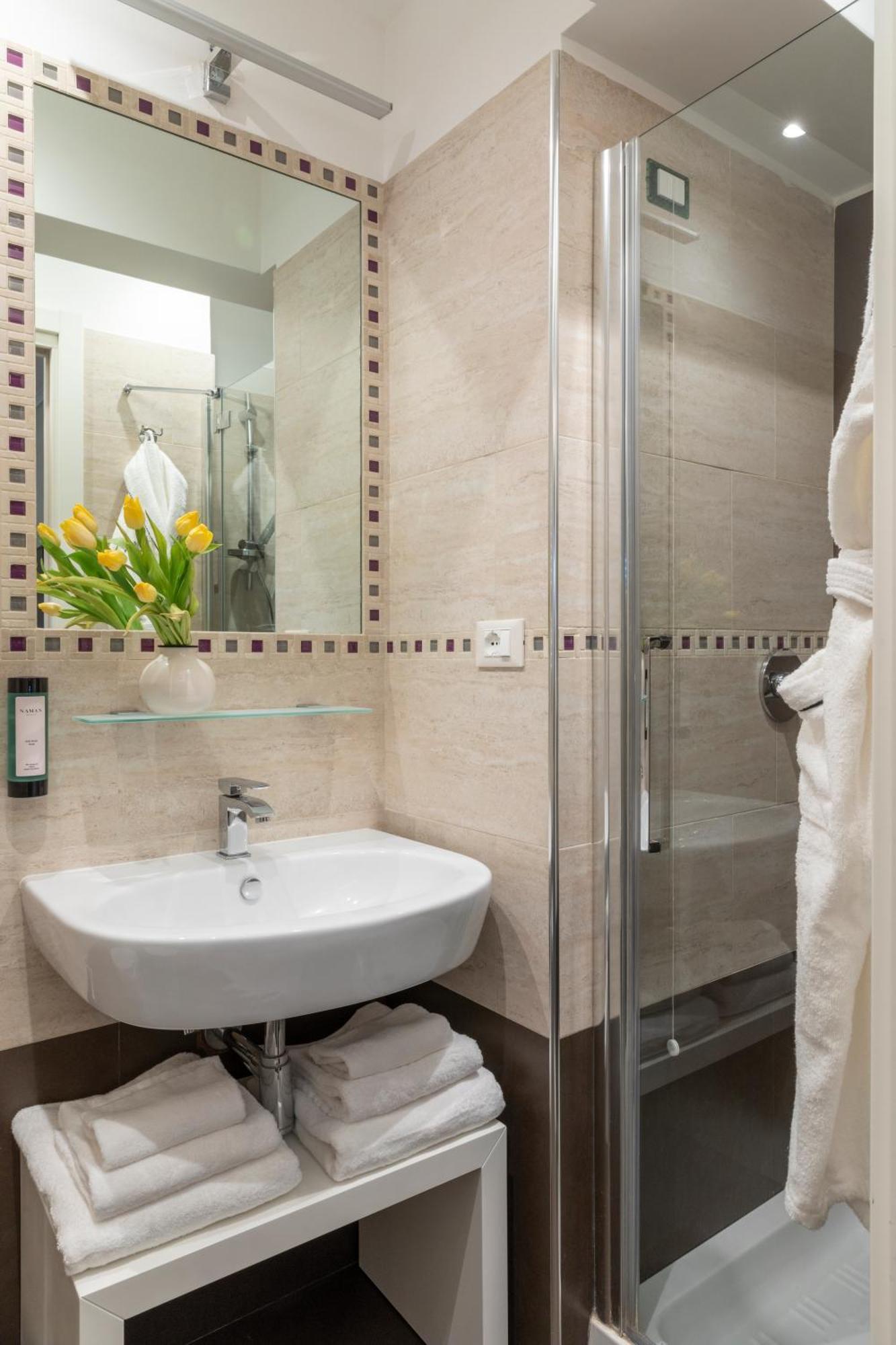 Gasthof Naman Hotellerie - Spagna Rom